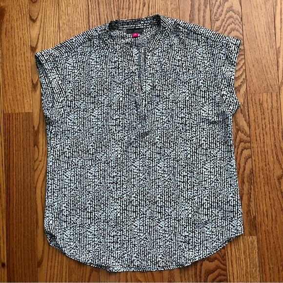 Vince Camuto Open Placket White Black Sleeveless Top Women's Size S - Picture 9 of 11